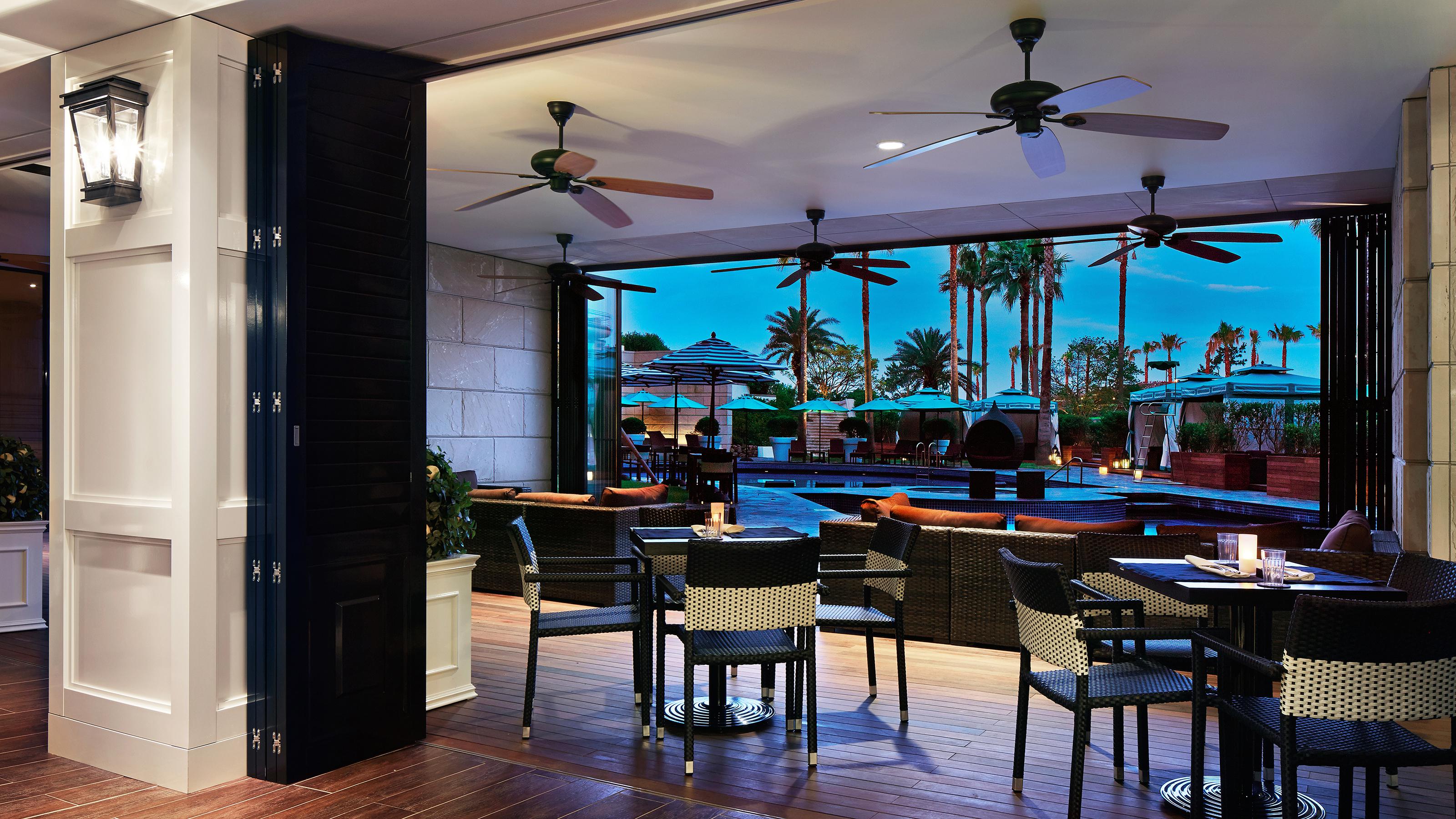 Kensington Jeju Hotel Luaran gambar The Bar at The Shorebird