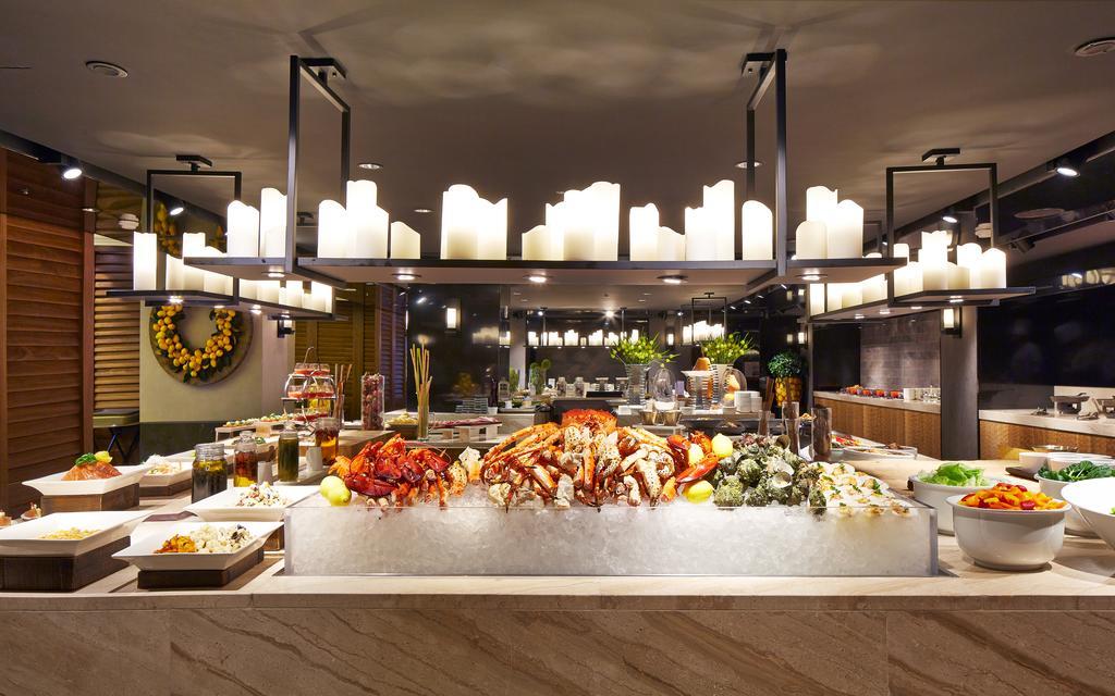 Kensington Jeju Hotel Luaran gambar The buffet at the restaurant