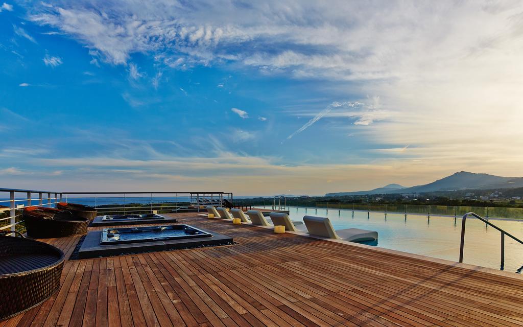 Kensington Jeju Hotel Luaran gambar The Sky Bar