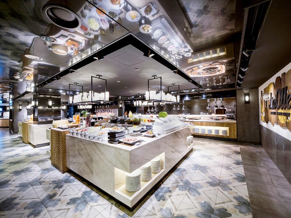 Kensington Jeju Hotel Luaran gambar The buffet at the 1018 restaurant