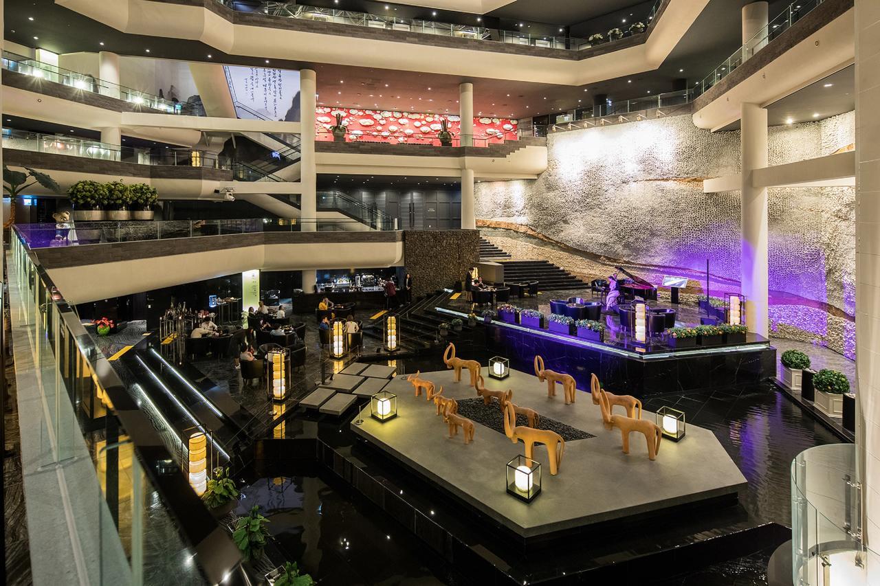 Kensington Jeju Hotel Luaran gambar The lobby of the hotel